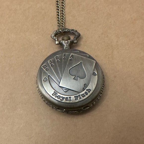 Poker Themed Silver Pocket Watch. Royal Flush Vintage Pocket Watch - Picture 3 of 6